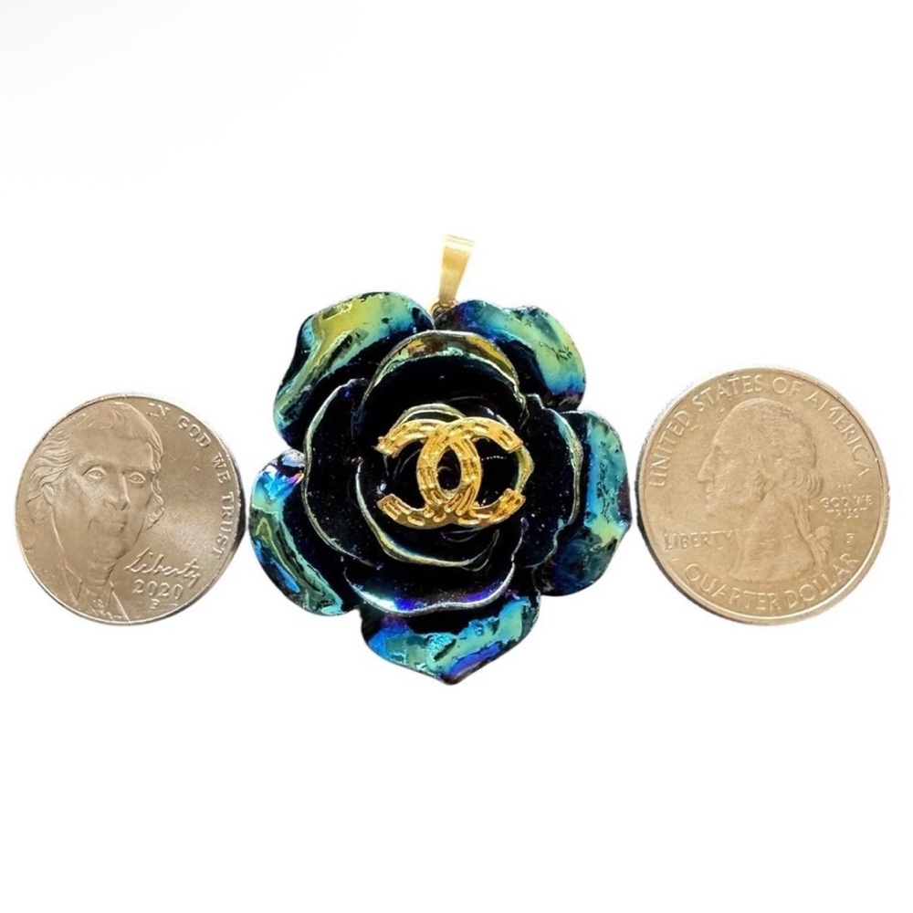 Chanel charm AUTHENTIC with stamp - Picture 2 of 6
